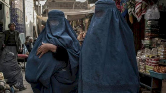 “Taliban“ qadınları DİN-ə işə götürür