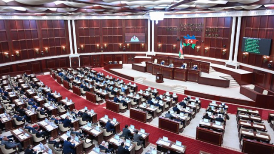 Milli Məclisin iclası başladı