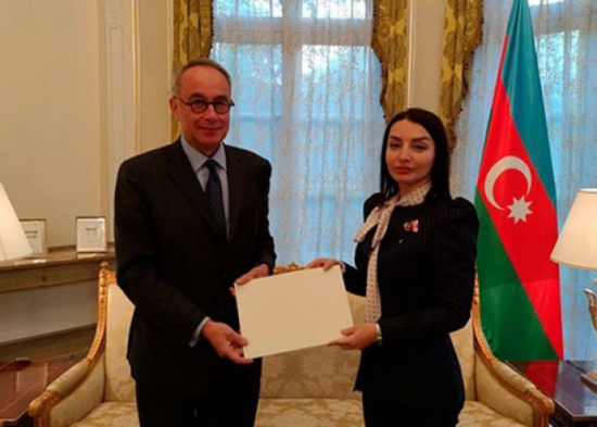 Leyla Abdullayeva etimadnaməsinin surətini Fransa XİN-ə təqdim etdi - FOTO