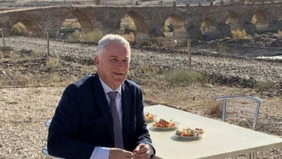 Ağ Ev rəsmisi Xudafərin körpüsü ilə bağlı paylaşım etdi - FOTO
