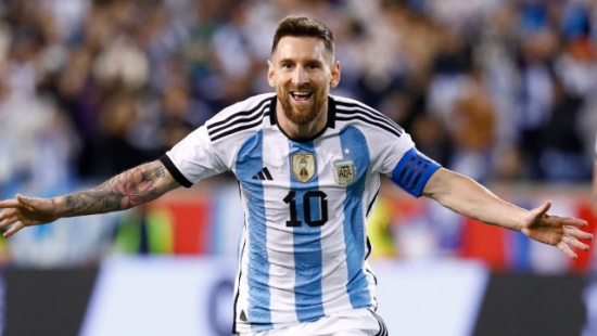 Messi hesabı açdı - YENİLƏNİR (VİDEO)