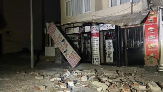 Türkiyədə zəlzələdə yaralananların sayı 46-ya çatdı - YENİLƏNİB