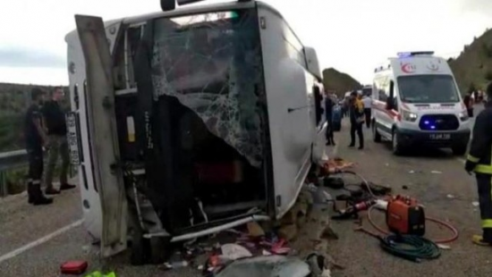 Türkiyədə avtobus aşdı: 39 yaralı