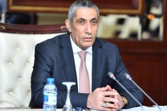 "Məhkəmələrdə ötür-ötür məsələsi əsas problemlərdəndir" - Siyavuş Novruzov