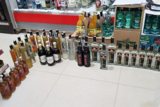 Biləsuvarda istehlaka yararsız spirtli içkilərin satışının qarşısı alınıb