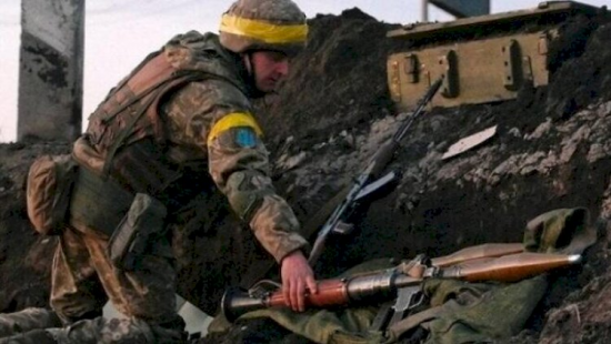 Ukrayna ordusu rusların iki silah anbarını partlatdı