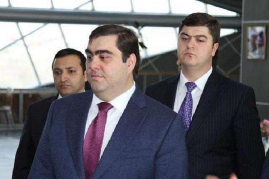 Vasif Talıbovun oğlu atasının istefası zamanı kövrəldi - VİDEO
