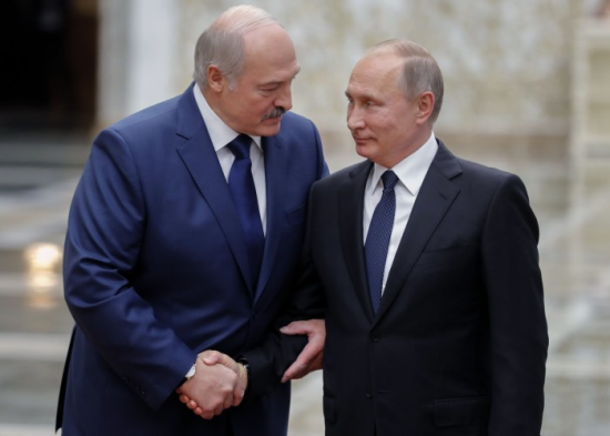 Putin və Lukaşenko MDB sammiti çərçivəsində danışıqlar aparıb