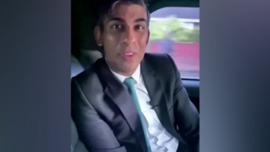 Avtomobilində kəmər taxmayan baş nazir cərimələnə bilər