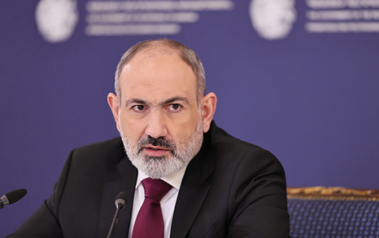 Paşinyan qapalı görüş keçirdi, sülh sazişini müzakirə etdi