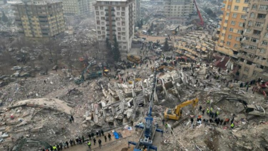 Türkiyədəki zəlzələdə 100 hərbçi həlak olub