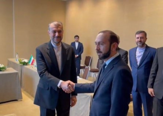 Ermənistan və İran xarici işlər nazirləri görüşdü