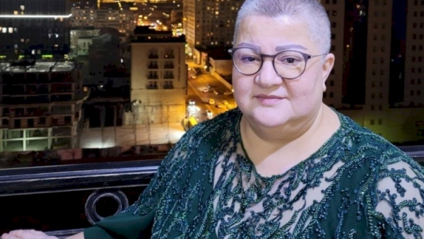 Boğazında şiş aşkarlandıqdan sonra bunu ilk dəfə edəcək