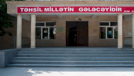 Bakı məktəbində insident: Şagird sinif yoldaşını bıçaqladı