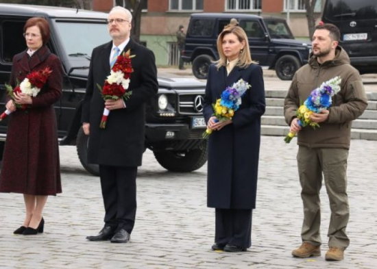 Zelenski Latviya prezidenti ilə birgə Lvova getdi