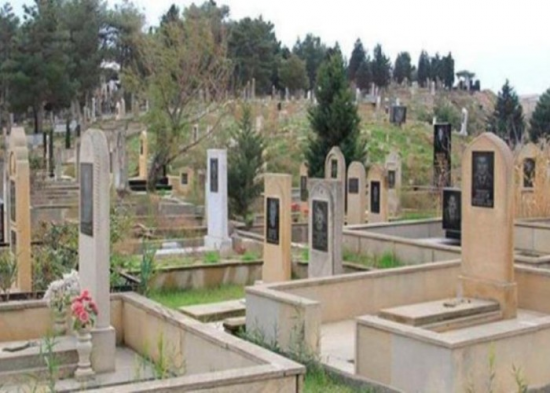 Bakıda DƏHŞƏT: Qəbiristanlıqda asılmış meyit tapıldı