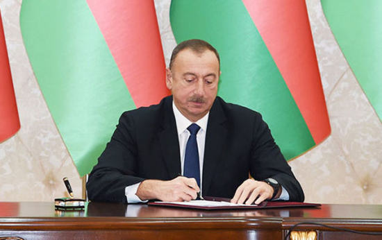 Əliyevdən Si Cinpinə təbrik məktubu