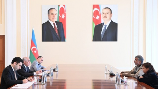 Əli Əsədov Kailaş Satyarti ilə görüşdü