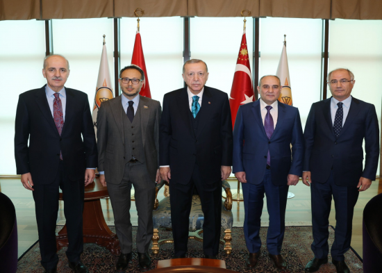 Ərdoğan YAP nümayəndə heyətini qəbul edib
