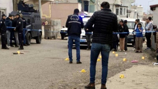 Türkiyədə 2 ailə arasında silahlı İNSİDENT: 2 ölü, 3 yaralı
