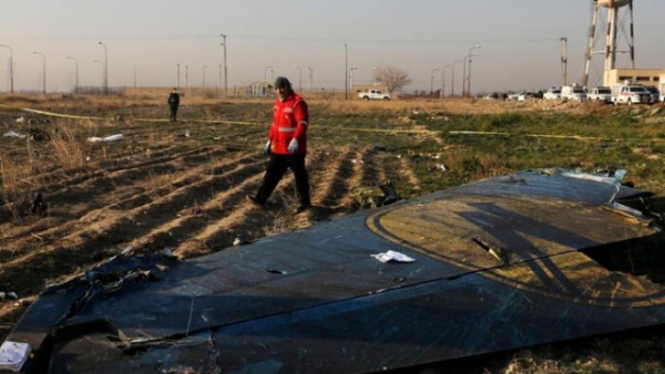 İran Ukrayna təyyarəsini vuran 10 hərbçisini HƏBS ETDİ