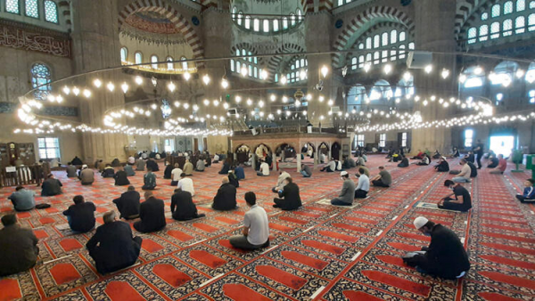 Azərbaycanda bayram namazının vaxtı açıqlanıb