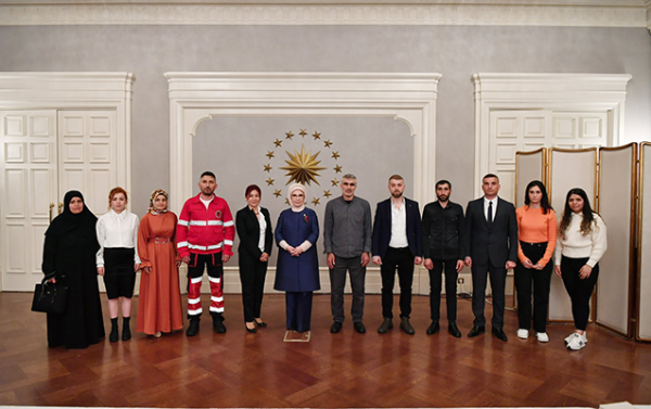 Sərvər Bəşirli Əminə Ərdoğanın verdiyi iftar süfrəsində - Fotolar