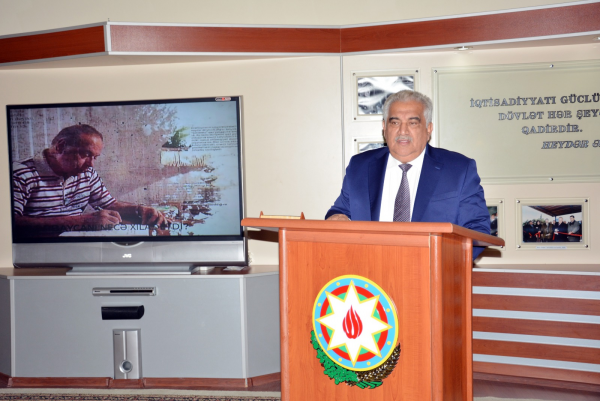 DAŞKƏSƏNİN İCRA BAŞÇISI ƏHƏD ABIYEV “HEYDƏR ƏLİYEV İLİ” ÇƏRÇİVƏSİNDƏ RAYONUN N HƏRBİ HİSSƏSİNİN HƏRBÇİLƏRİ İLƏ NÖVBƏTİ GÖRÜŞÜNÜ KEÇİRİB
