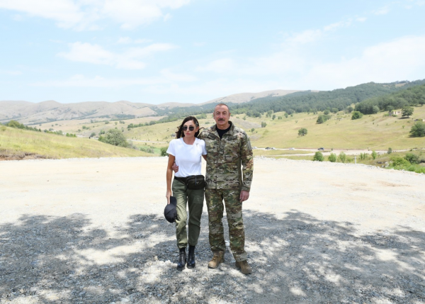 İlham Əliyev və birinci xanım Şuşada