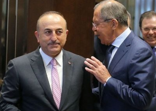 Çavuşoğlu Lavrovla Ermənistan-Azərbaycan məsələlərini müzakirə edib