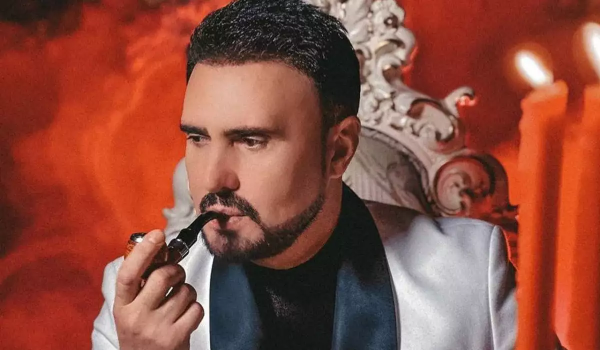 Nadirin səhifəsi oğurlandı