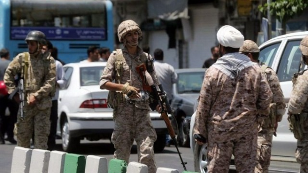 İranda qarşıdurmada 3 SEPAH zabiti ÖLDÜRÜLDÜ