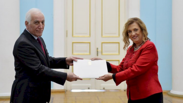 Macarıstan İrəvana səfir göndərdi