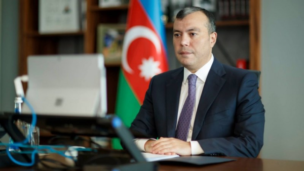 Sahil Babayev Xalq artistinin oğlunu işdən çıxardı