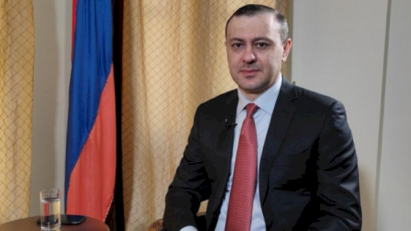 Qriqoryan generallarla regiondakı vəziyyəti müzakirə edib
