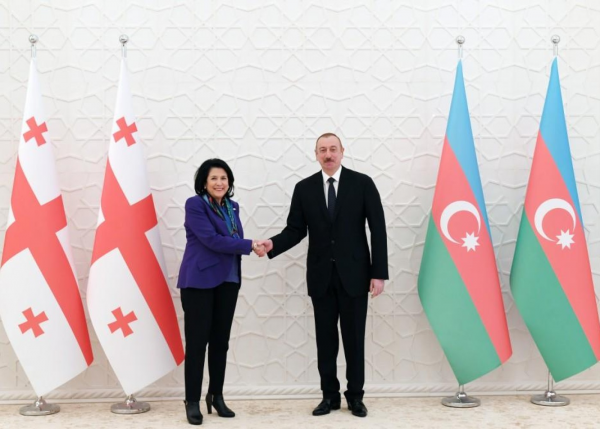 İlham Əliyev Zurabişviliyə təbrik məktubu göndərdi