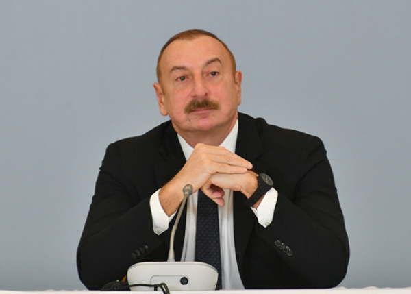 Prezident ABŞ Dövlət katibinin köməkçisini qəbul etdi