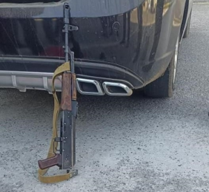 Beyləqan sakini "Kalaşnikov"la tutuldu - FOTO