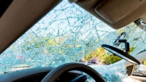 İmişlidə “Mercedes” VAZ-la toqquşdu: Ölən var