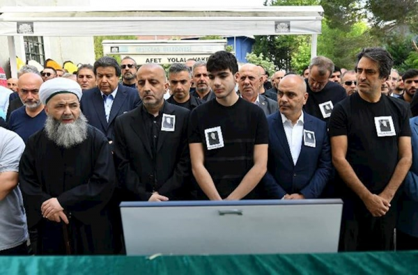 Mənsimov İstanbulda atası ilə vidalaşdı – Fotolar