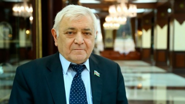 Deputat Gədəbəyin icra başçısı və bələdiyyə sədrini TƏNQİD ETDİ