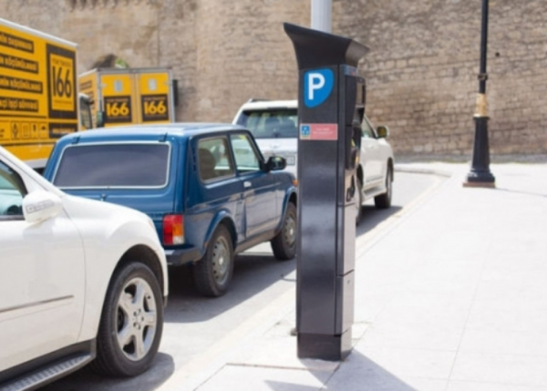 Parklanmaya görə ödənişin məbləği təsdiq EDİLDİ