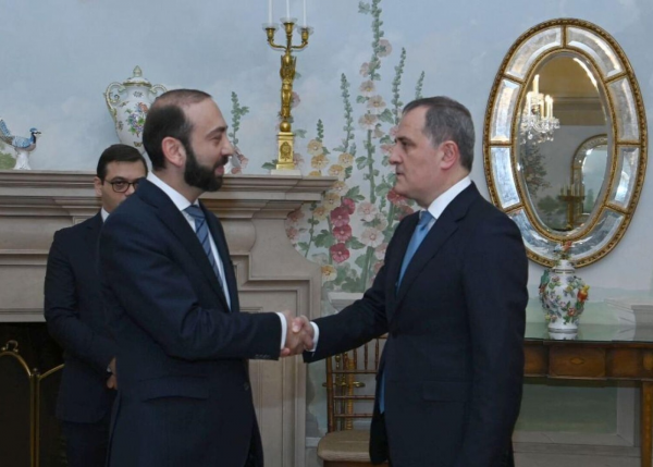 Ceyhun Bayramovla Mirzoyanın növbəti görüşü BAŞLAYIB