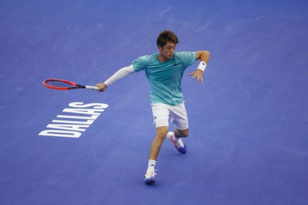 Çinli tennisçi oyun zamanı huşunu itirib