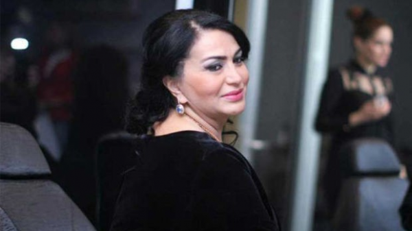 Əməkdar artist plastik əməliyyatı pislədi