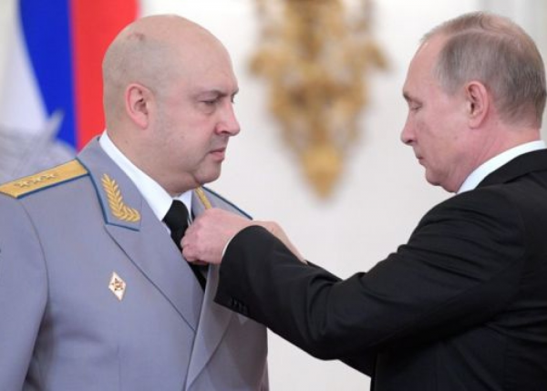 "Surovikin indi istirahət edir" - Rus deputat