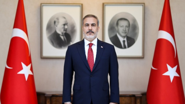 "Dünyanı FETÖ-yə dar edəcəyik" - Hakan Fidan
