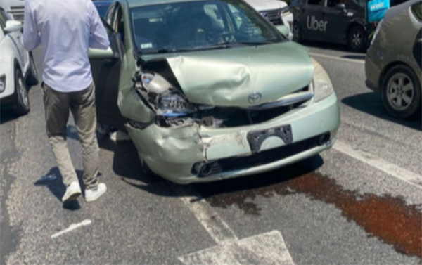 “Prius” qadını vurub öldürdü