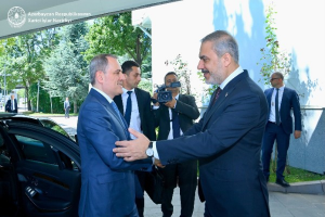 Ceyhun Bayramovla Hakan Fidanın görüşü başladı - YENİLƏNİB