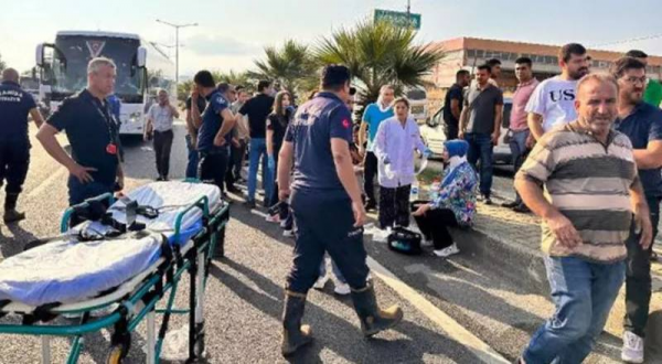 İşçilərİ daşıyan mikroavtobus aşdı: 25 işçi yaralandı